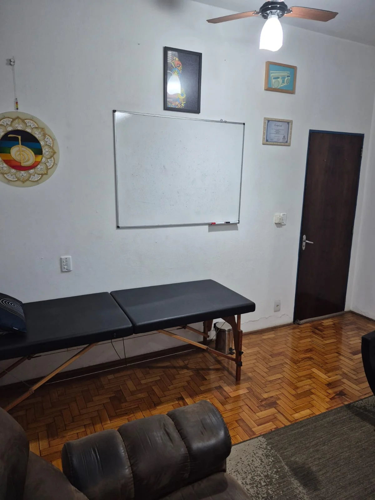 Outro ângulo do ambiente de atendimento